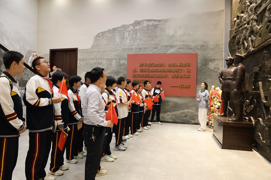 893A0973.JPG 893A0973.JPG